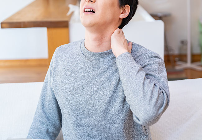 【肩が上がらない・夜眠れない】肩関節周囲炎（五十肩・四十肩）